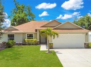 207 Denton Ave, Auburndale, FL 33823