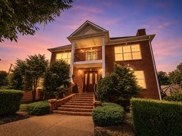 101 Governors Point Blvd, Hendersonville, TN 37075