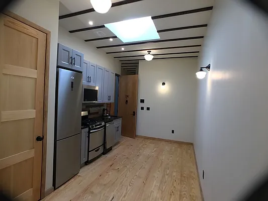 Rented by Nooklyn NYC LLC | media 93