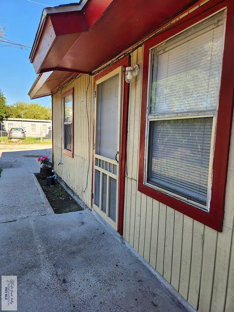 2 bed, 1.0 bath, 700 sqft, $600 — Photo 1