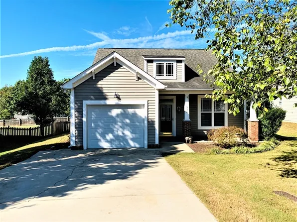 276 Stansbury Ln, Clayton, NC 27527