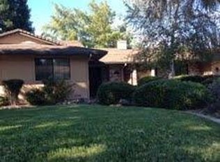 530 River Oaks Dr, Redding, CA 96001