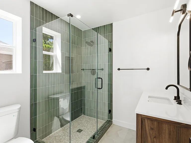 16257 Los Alimos St — Photo 16