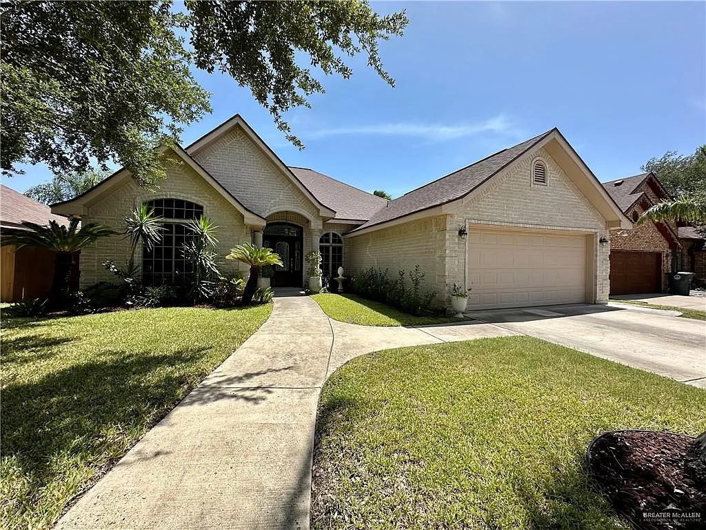 3 bed, 3.5 bath, 2059 sqft, $2,100 — Photo 4