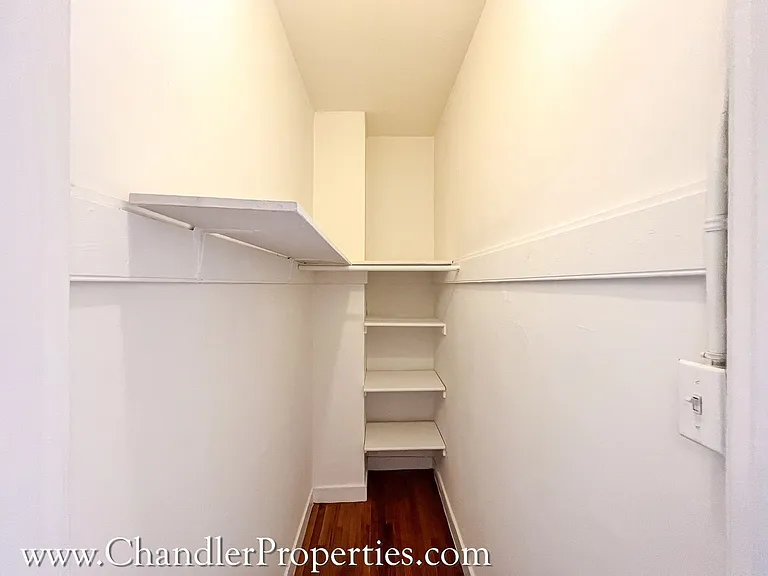 1451 Sacramento St — Photo 12