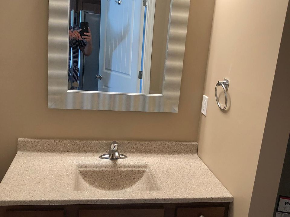 1st image of 276 McKenzie Cir