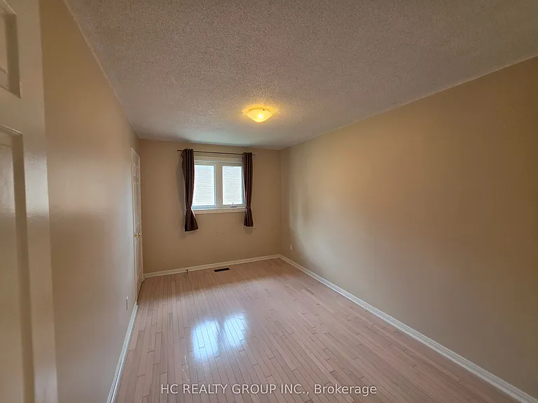 40 Stargell Cres — Photo 15