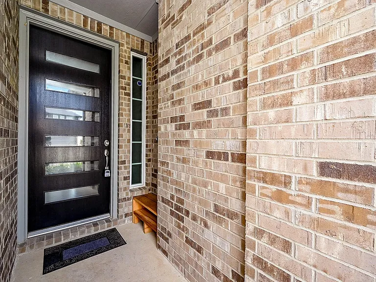 9222 Dearborn Knoll Dr — Photo 3