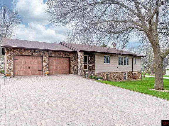 3rd image of 344 Kasota Sunrise Ln
