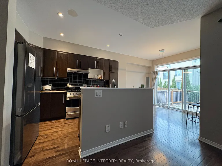 254 Badgeley Ave — Photo 9