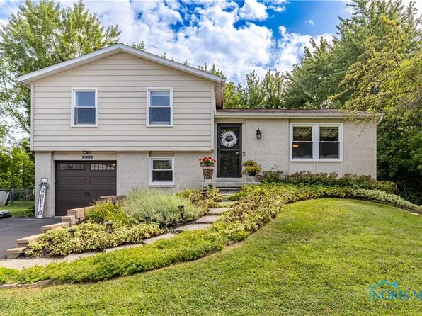 231 Mallard Rd, Perrysburg, OH 43551