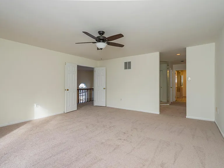 13 Sweetwater Cir — Photo 8