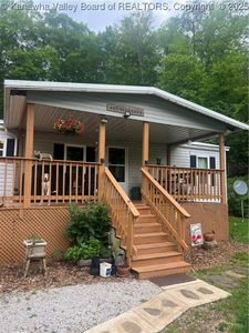 2239 Frozen Camp Creek Rd, Gay, WV, 25244