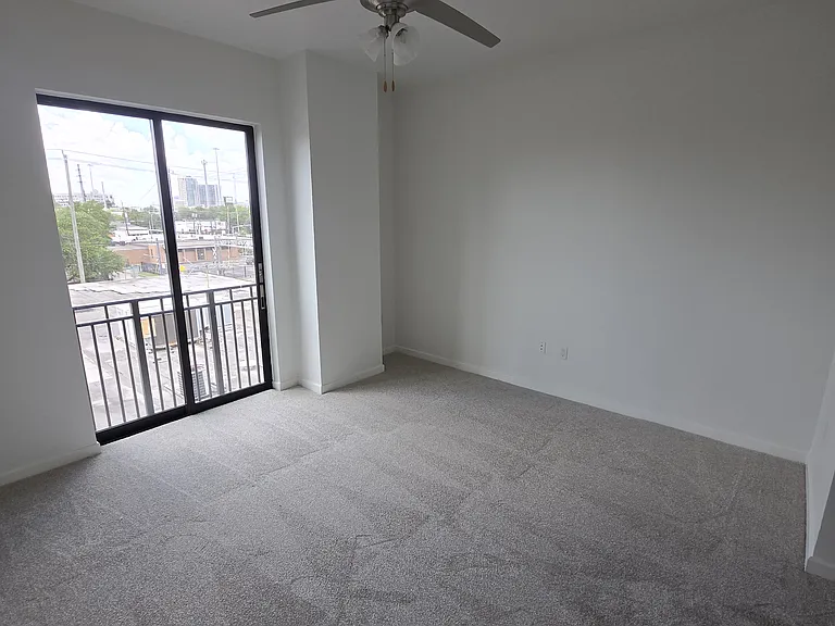 4820 Caroline St #304 — Photo 6