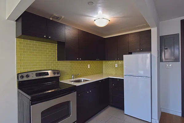 Rented by Project Queens LLC | media 7