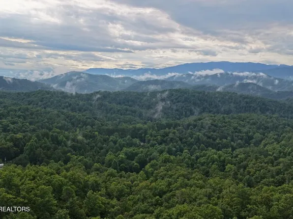 43 Shady Oaks Way, Sevierville, TN 37876