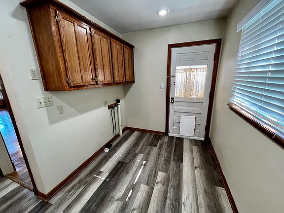 4th image of 2228 S Milam St