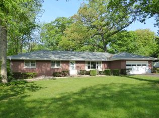 3323 Dell Oak Dr, Decatur, IL 62526