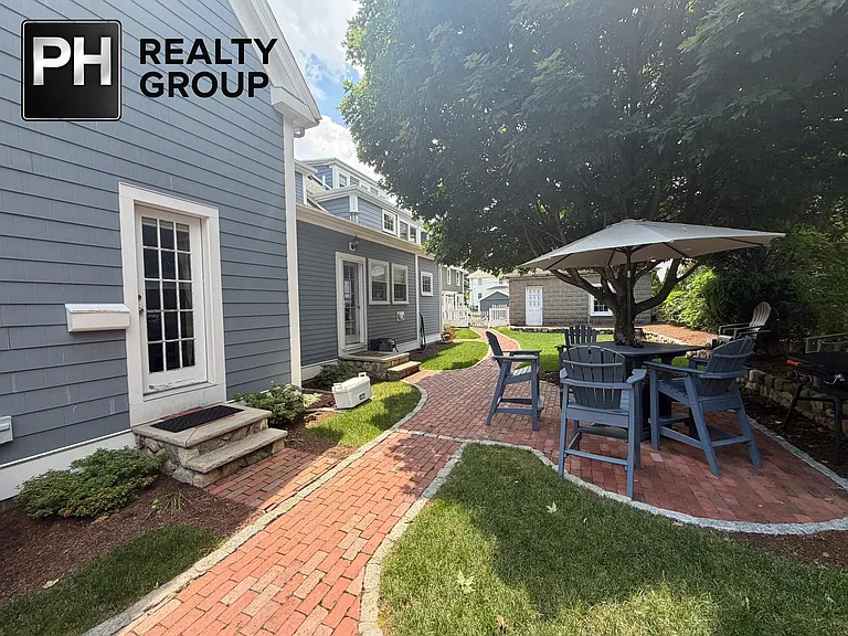 39 Highland Ave #R — Photo 15