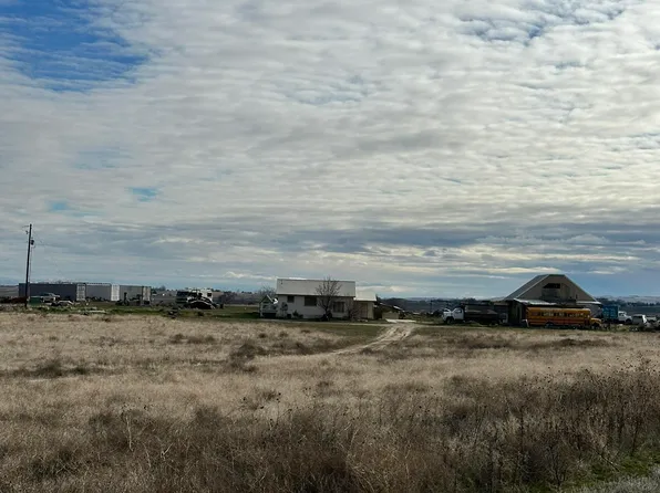 6750 Dearborne Rd, Nampa, ID 83686