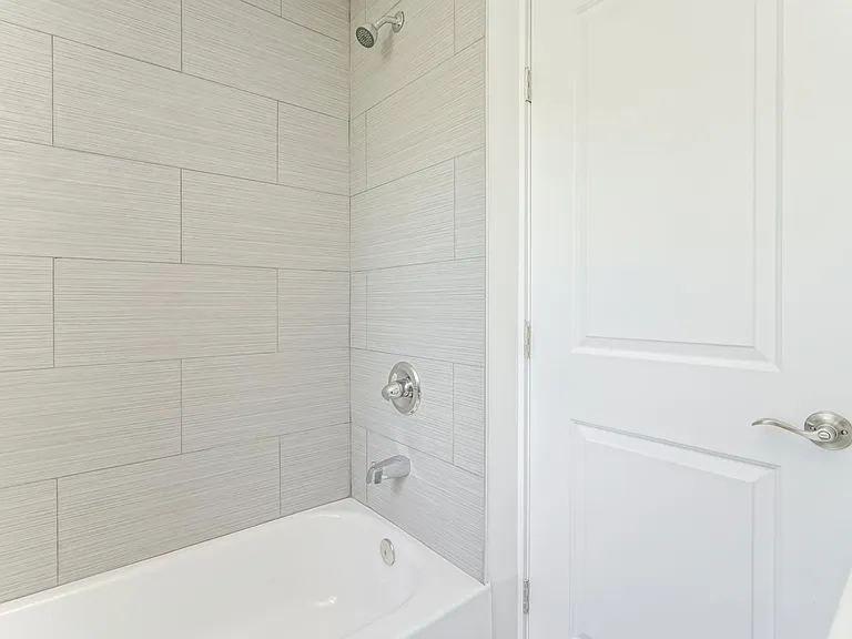 2733 Oakford St — Photo 12
