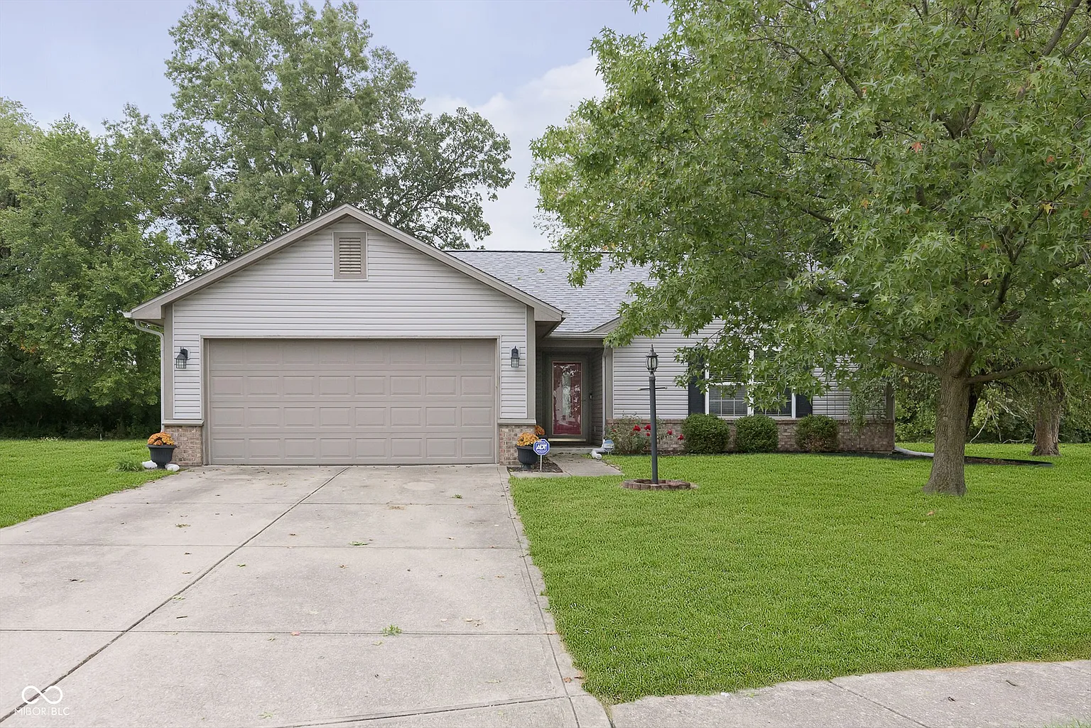 6369 Hazelhatch Dr photo 1