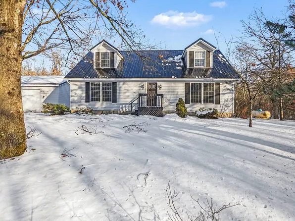 1710 215th Ave, Morley, MI 49336