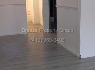 1215 Woodstock Ave, Toledo, OH 43607