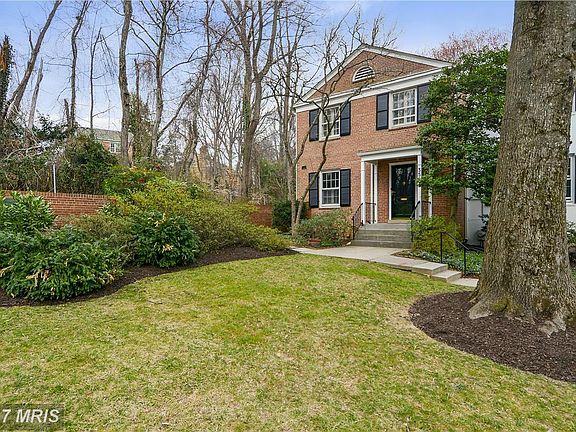 2nd image of 3561 Hamlet Pl #306