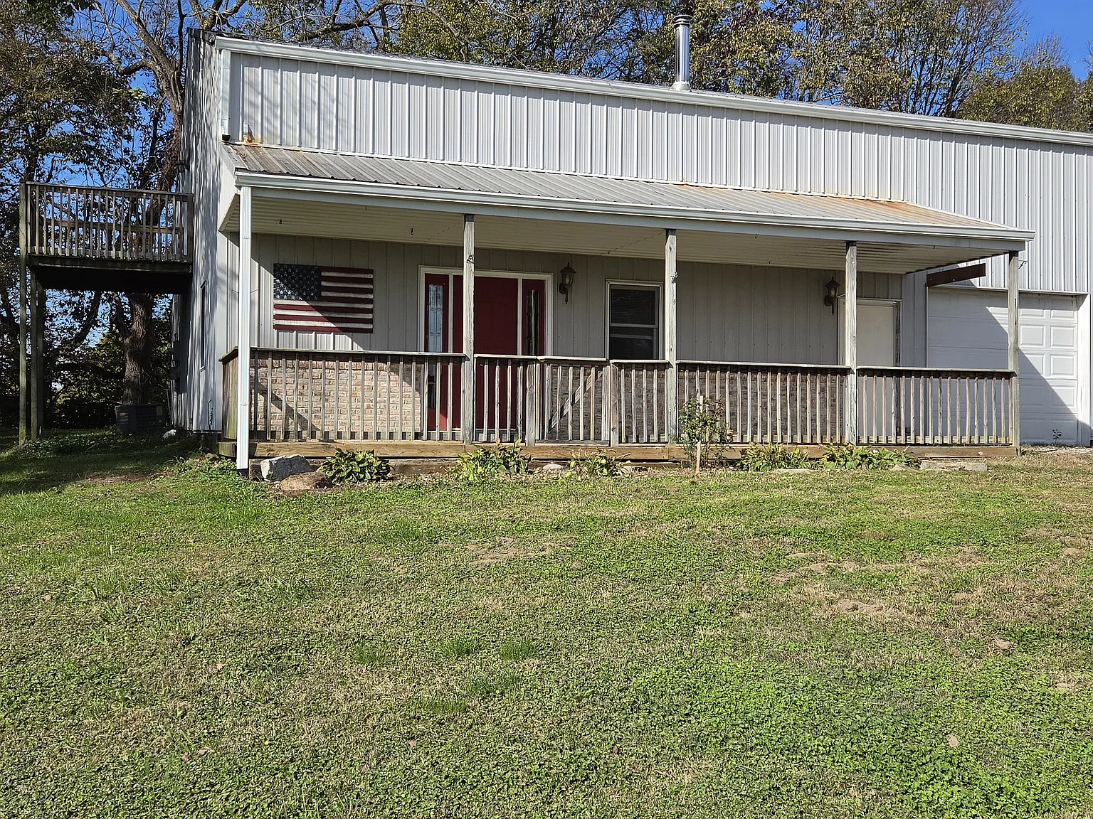 2 bed, 2160 sqft, $1,800 — Photo 1