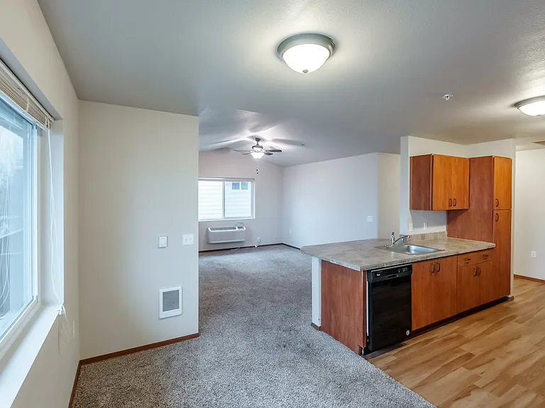 Lafayette Place Apartments — Photo 133