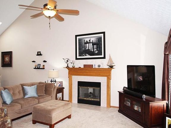 4th image of 8572 Olenbrook Dr