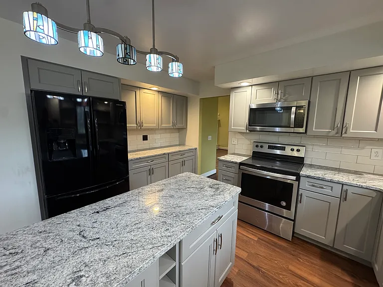 51 Stonington Dr — Photo 7