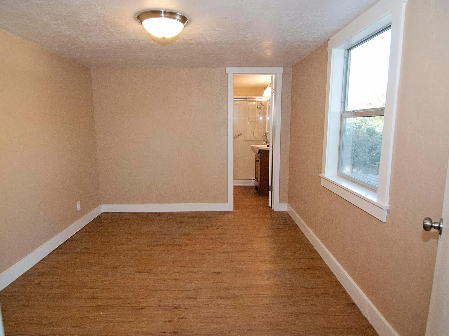 10310 Wise Rd — Photo 4