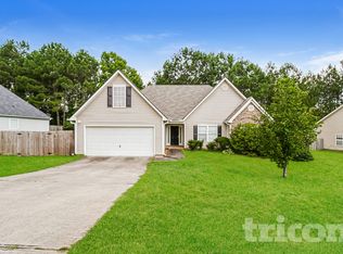 806 Tucker Trl, Loganville, GA 30052