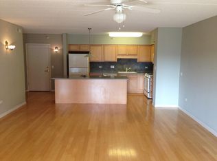 5155 Madison St UNIT 301, Skokie, IL 60077