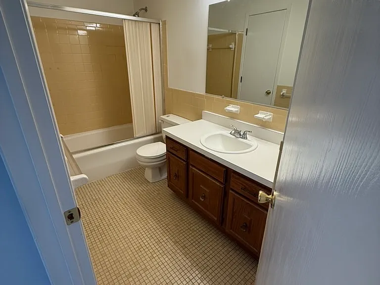 104 Wellington Dr #104 — Photo 13