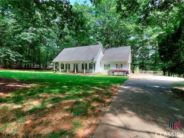 224 Red Oak Drive, Maysville, GA 30558