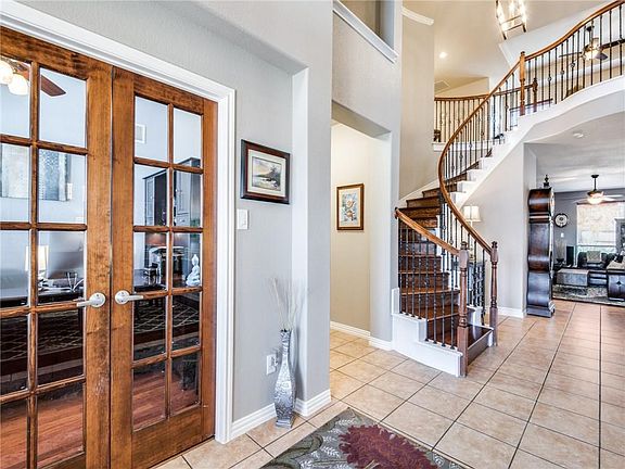 4th image of 10337 Crawford Farms Dr