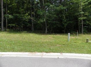 210 N Taube Ln, Oak Ridge, TN 37830