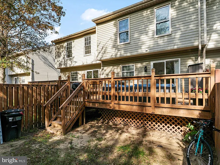 2139 Commissary Cir — Photo 40