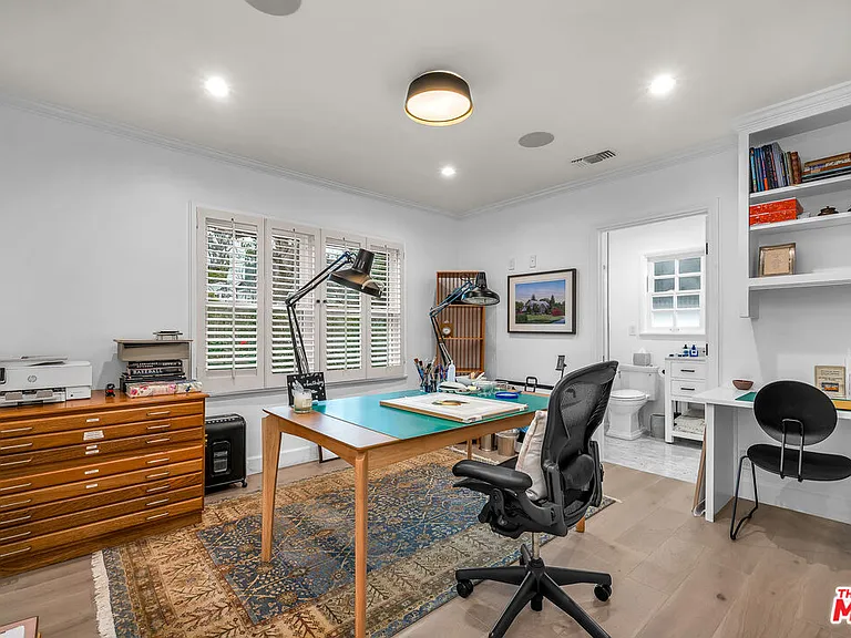 751 Westholme Ave — Photo 16