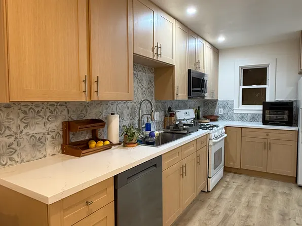 521 W Montecito St APT 1, Santa Barbara, CA 93101