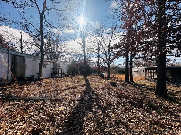 964 Comanche Dr, Eufaula, OK 74432
