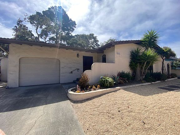 2nd image of 835 Seventeen Mile Dr