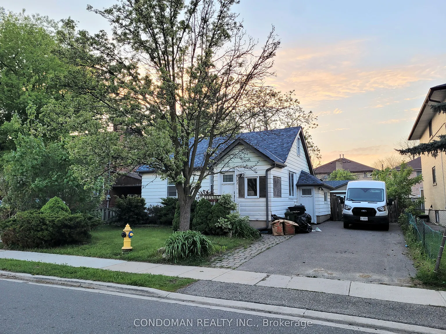 2 bed, $2,400 — Photo 3