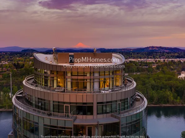 3601 SW River Pkwy, Portland, OR