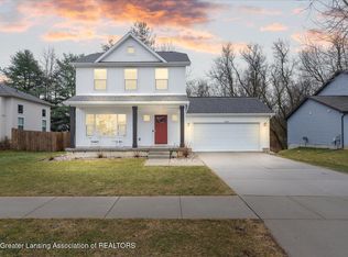 806 Starlight Way, Perry, MI 48872