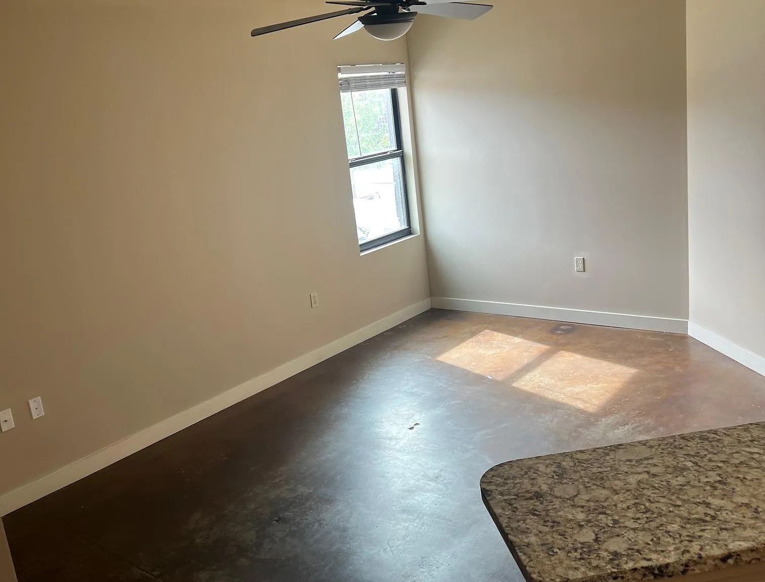 2 bed, $1,600 — Photo 3