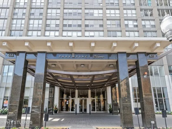 655 W Irving Park Rd APT 2106, Chicago, IL 60613